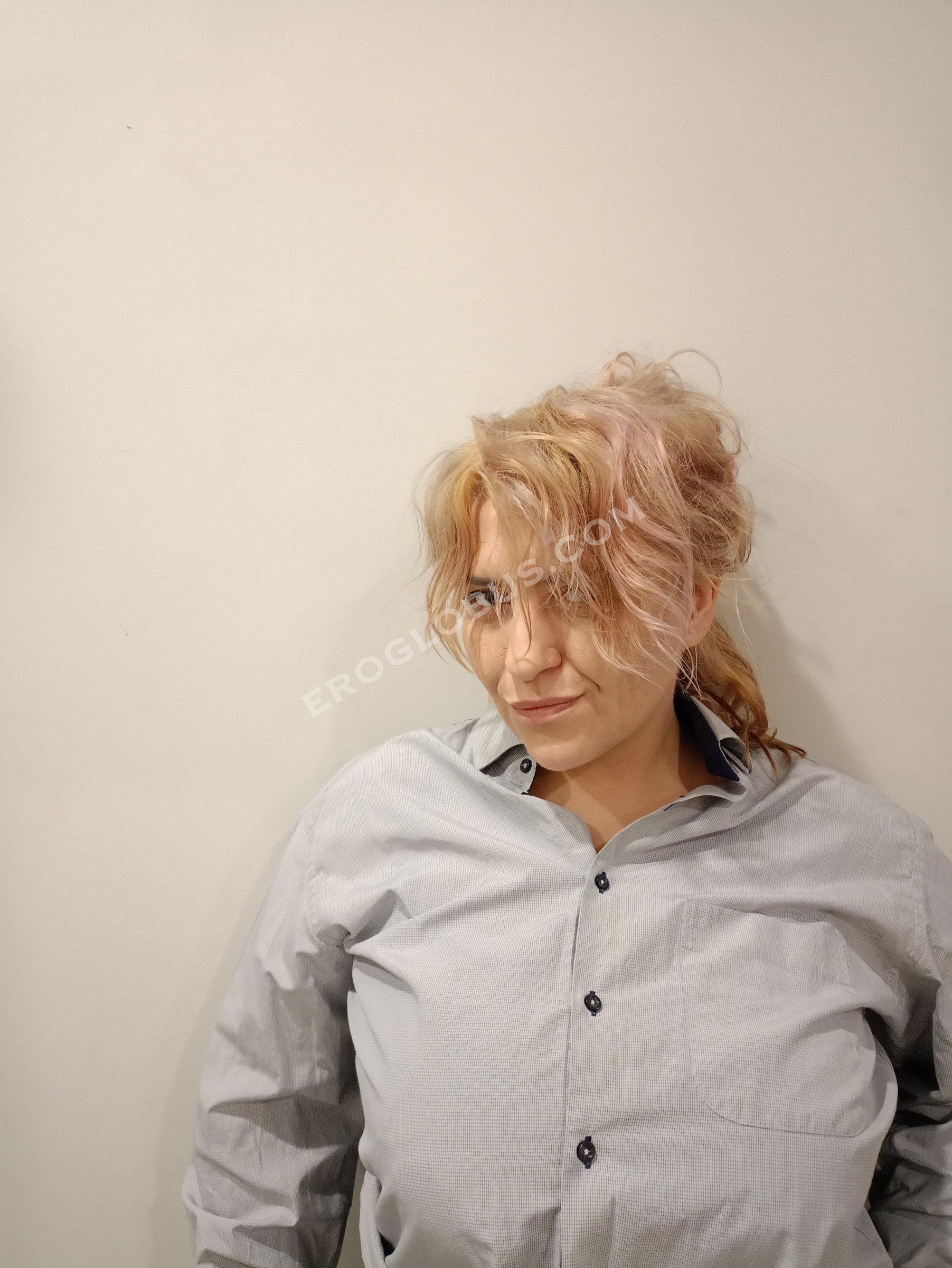 Александра, 30