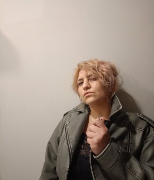 Александра, 30